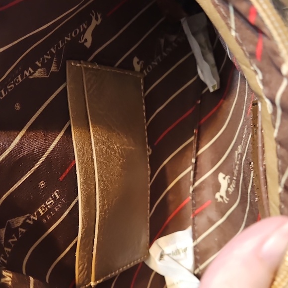 NWT Montana West Embossed Aztec Buckle Crossbody Bag - Picture 7 of 9